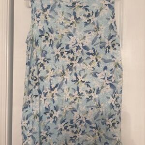 Woman’s sleeveless top
